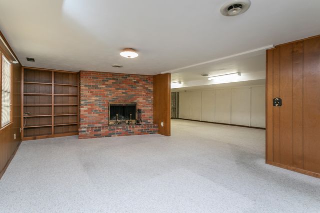 811 HULEN DR, Columbia, MO 65203