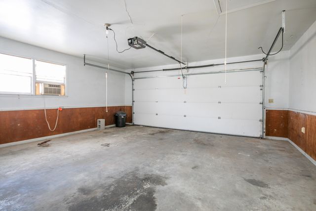 811 HULEN DR, Columbia, MO 65203