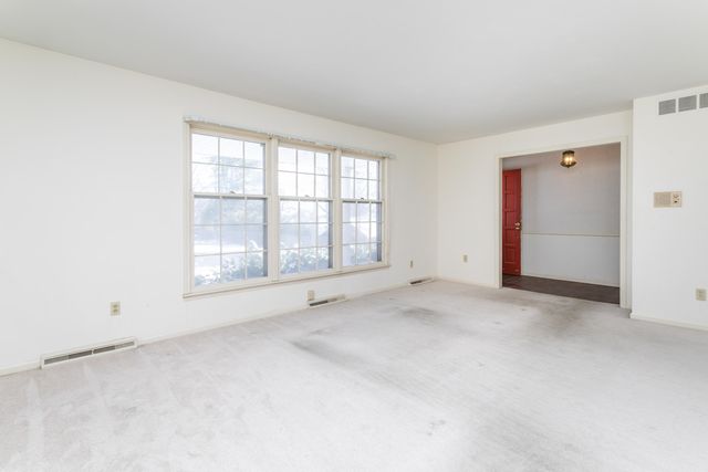 811 HULEN DR, Columbia, MO 65203