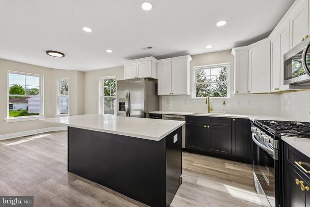 463 BERKLEY RD, Mantua, NJ 08051