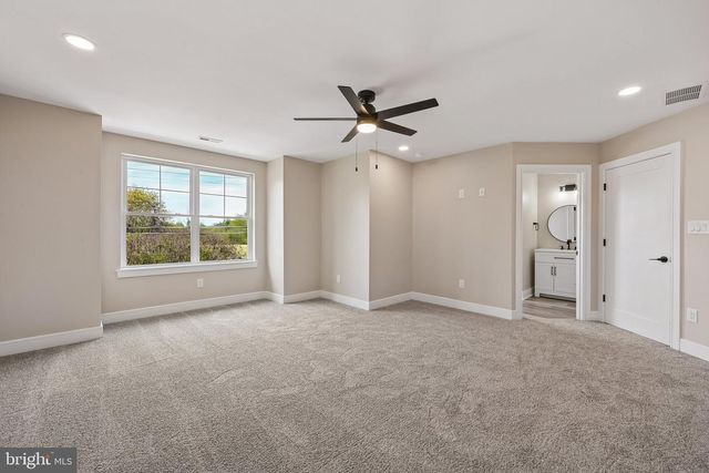 463 BERKLEY RD, Mantua, NJ 08051