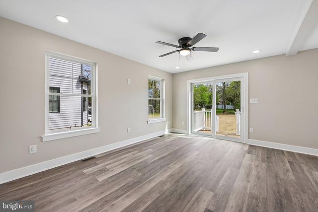 463 BERKLEY RD, Mantua, NJ 08051