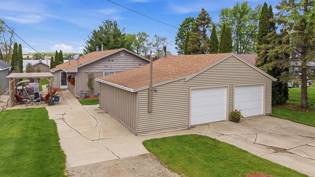 W10968 Glen Drive, Beaver Dam, WI 53916