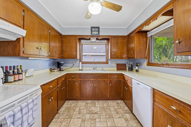 W10968 Glen Drive, Beaver Dam, WI 53916