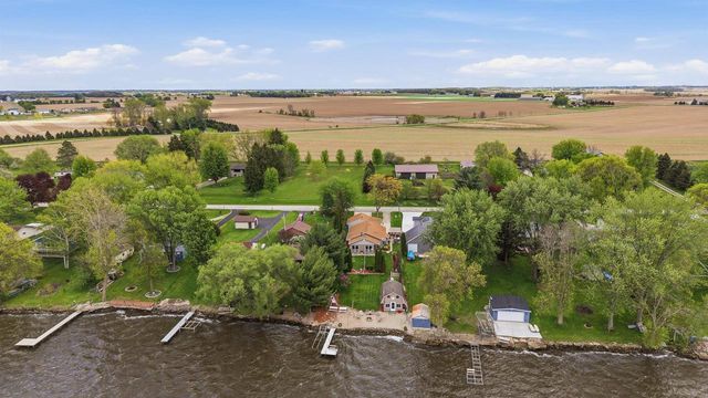 W10968 Glen Drive, Beaver Dam, WI 53916