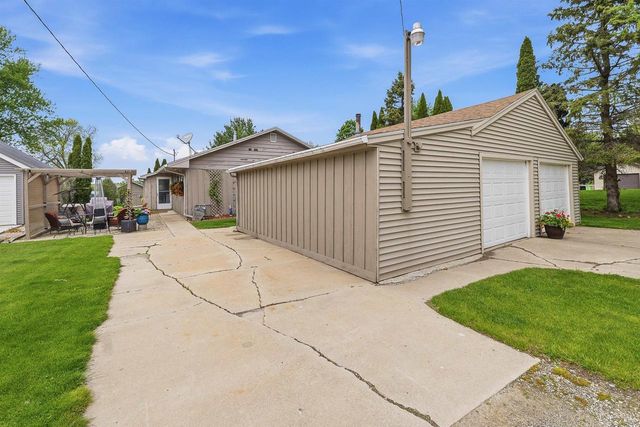 W10968 Glen Drive, Beaver Dam, WI 53916
