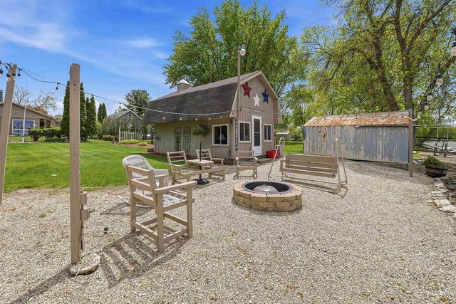 W10968 Glen Drive, Beaver Dam, WI 53916