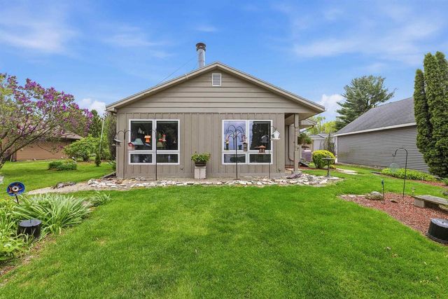 W10968 Glen Drive, Beaver Dam, WI 53916