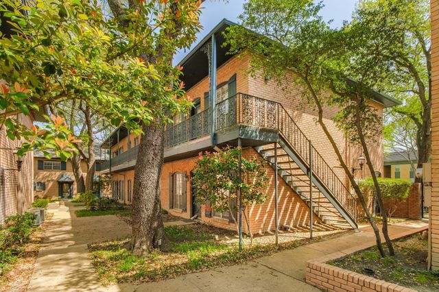 6023 E University Boulevard 204, Dallas, TX 75206