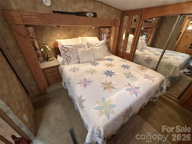 114 Oak Street, New London, NC 28127