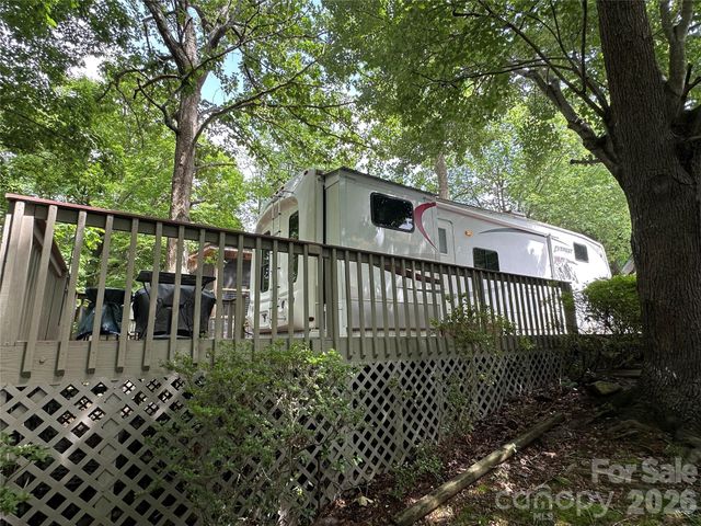 114 Oak Street, New London, NC 28127