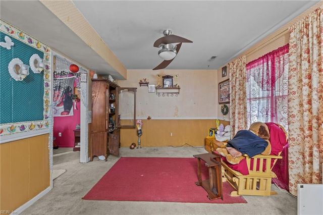 962 Red Oak CIR, Newport News, VA 23608