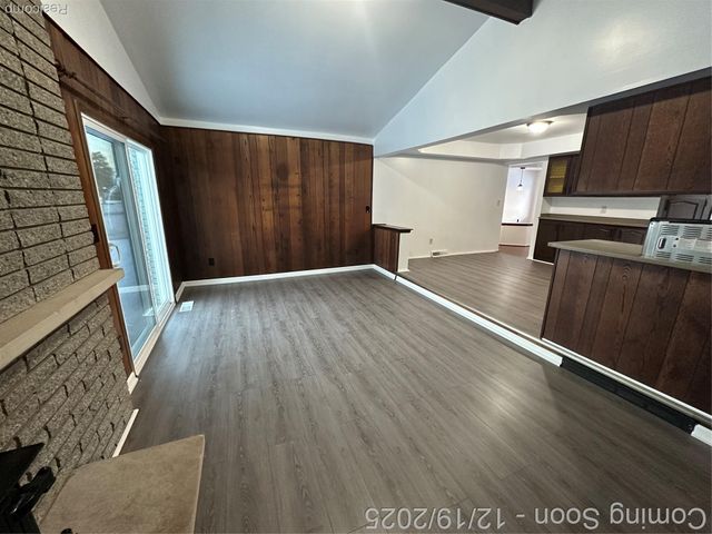 2995 Groves Drive, Sterling Heights, MI 48310