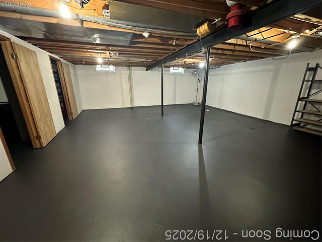 2995 Groves Drive, Sterling Heights, MI 48310