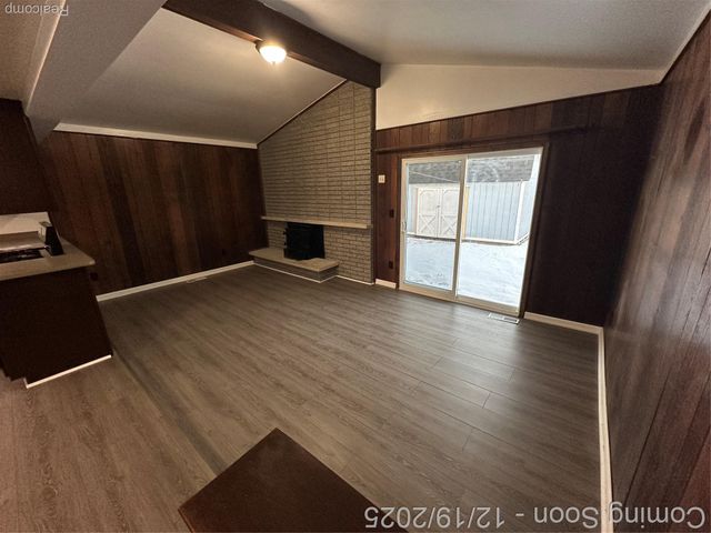 2995 Groves Drive, Sterling Heights, MI 48310