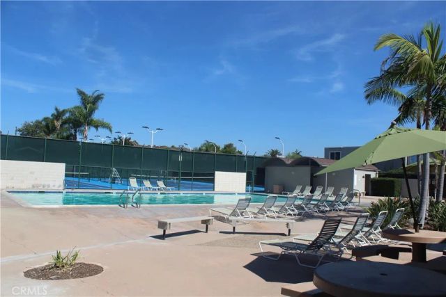 2474 Rue De Cannes, Costa Mesa, CA 92627