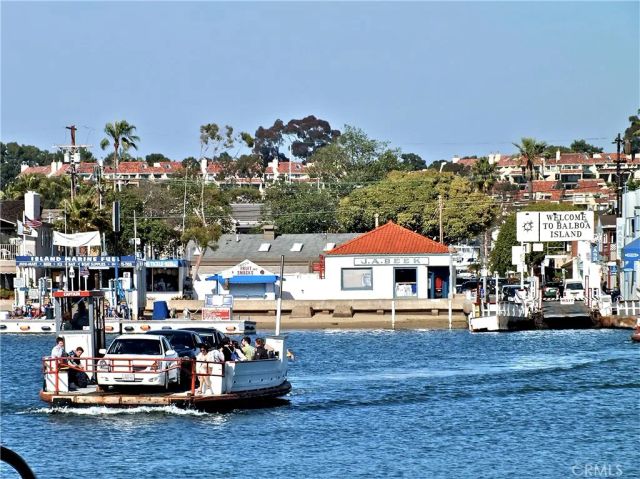 2474 Rue De Cannes, Costa Mesa, CA 92627
