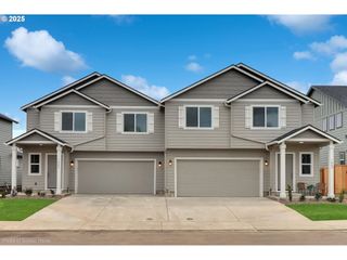 2379 W 10th Ave, Junction City, OR 97448