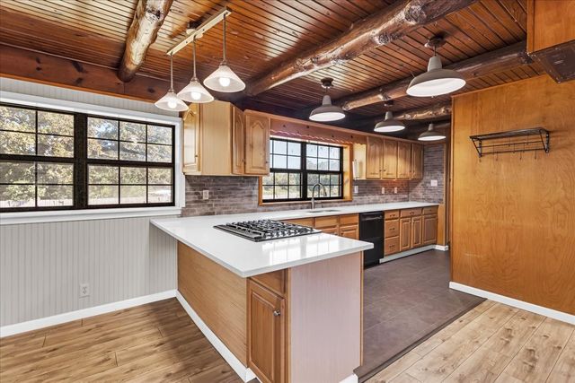 21 Chaparral Estates Drive, Denison, TX 75021