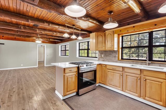 21 Chaparral Estates Drive, Denison, TX 75021