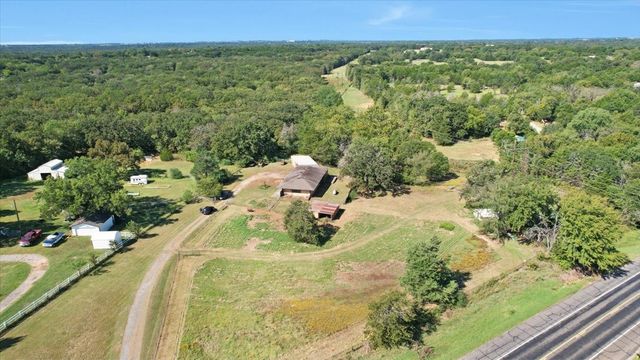 21 Chaparral Estates Drive, Denison, TX 75021