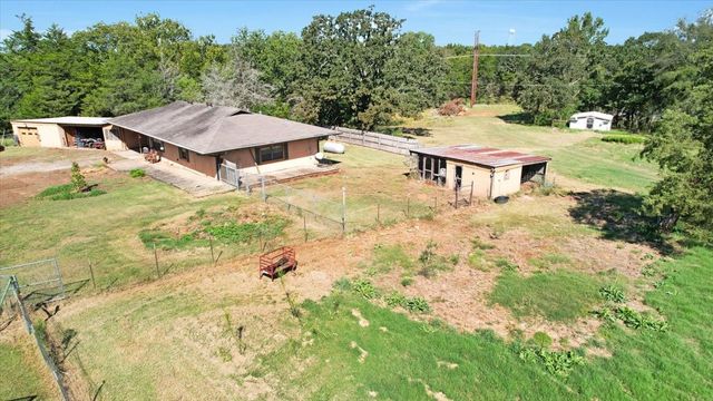 21 Chaparral Estates Drive, Denison, TX 75021