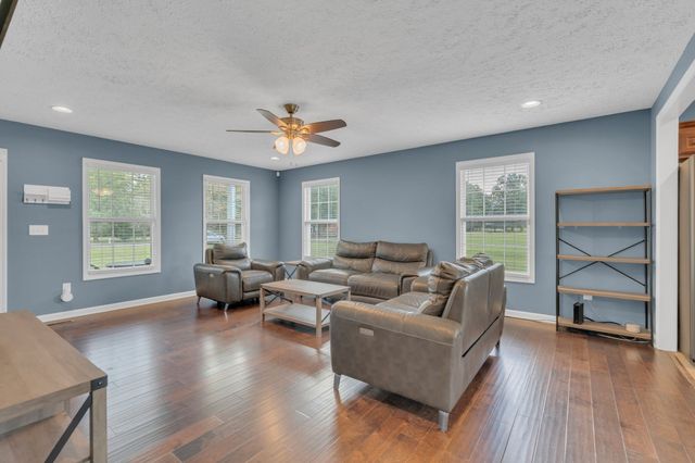 124 Houston Bell Rd, Manchester, TN 37355