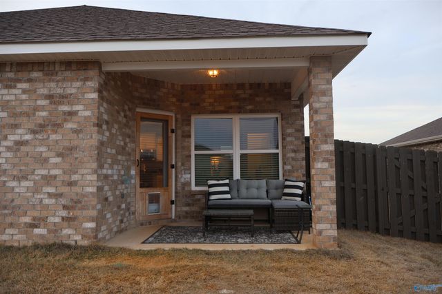 104 Saylor Rose Drive, New Market, AL 35761