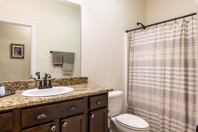 247 Highland Oaks Ave, Gray, LA 70359