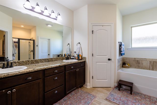 247 Highland Oaks Ave, Gray, LA 70359