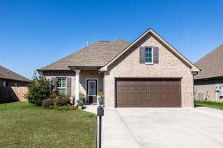 247 Highland Oaks Ave, Gray, LA 70359