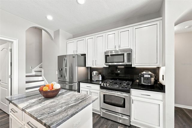 8310 SUMMER GROVE ROAD, Tampa, FL 33647