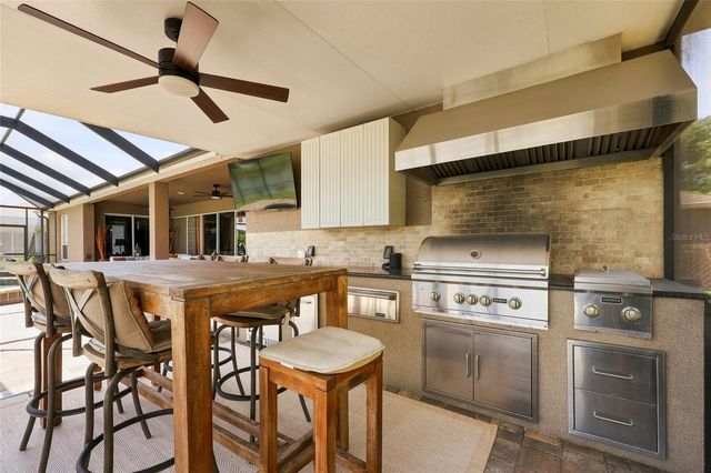 8310 SUMMER GROVE ROAD, Tampa, FL 33647
