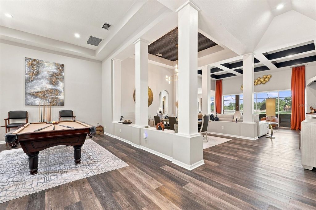 Image 11 of property listing at 8310 SUMMER GROVE ROAD, Tampa, FL 33647