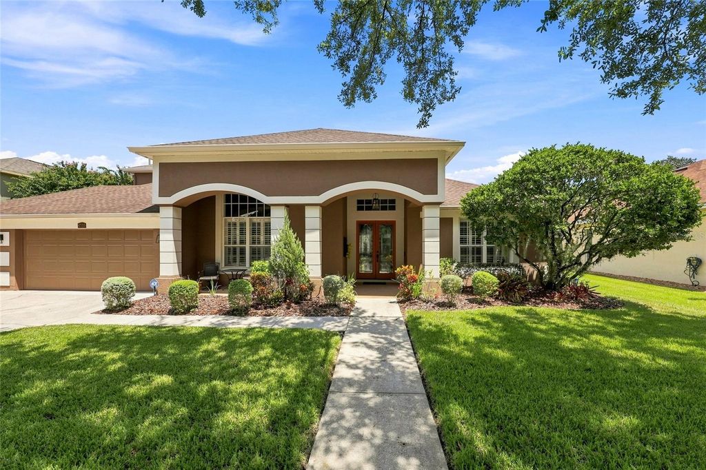 Image 4 of property listing at 8310 SUMMER GROVE ROAD, Tampa, FL 33647