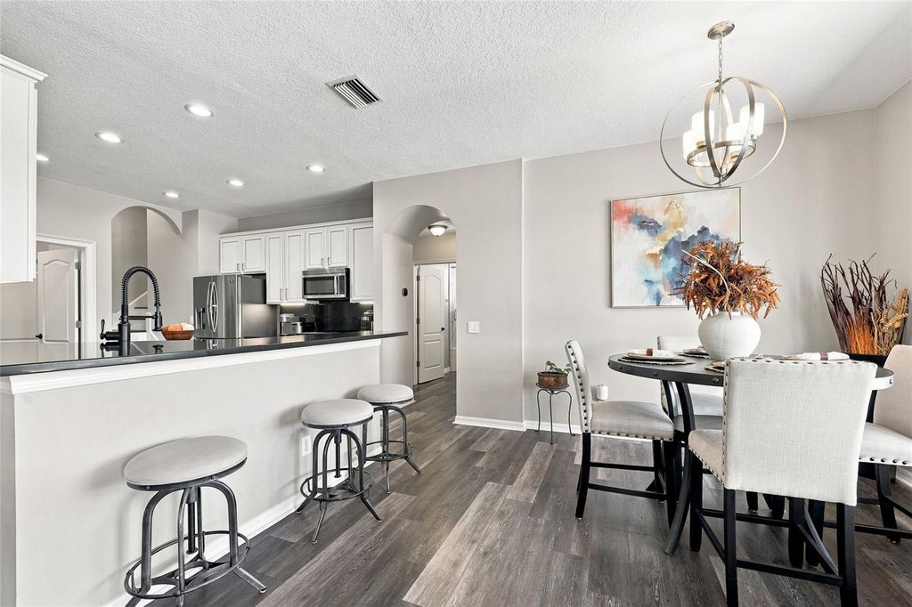 Image 31 of property listing at 8310 SUMMER GROVE ROAD, Tampa, FL 33647