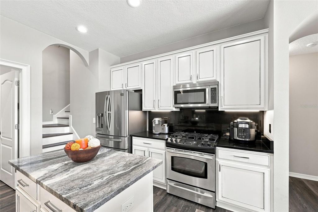 Image 36 of property listing at 8310 SUMMER GROVE ROAD, Tampa, FL 33647