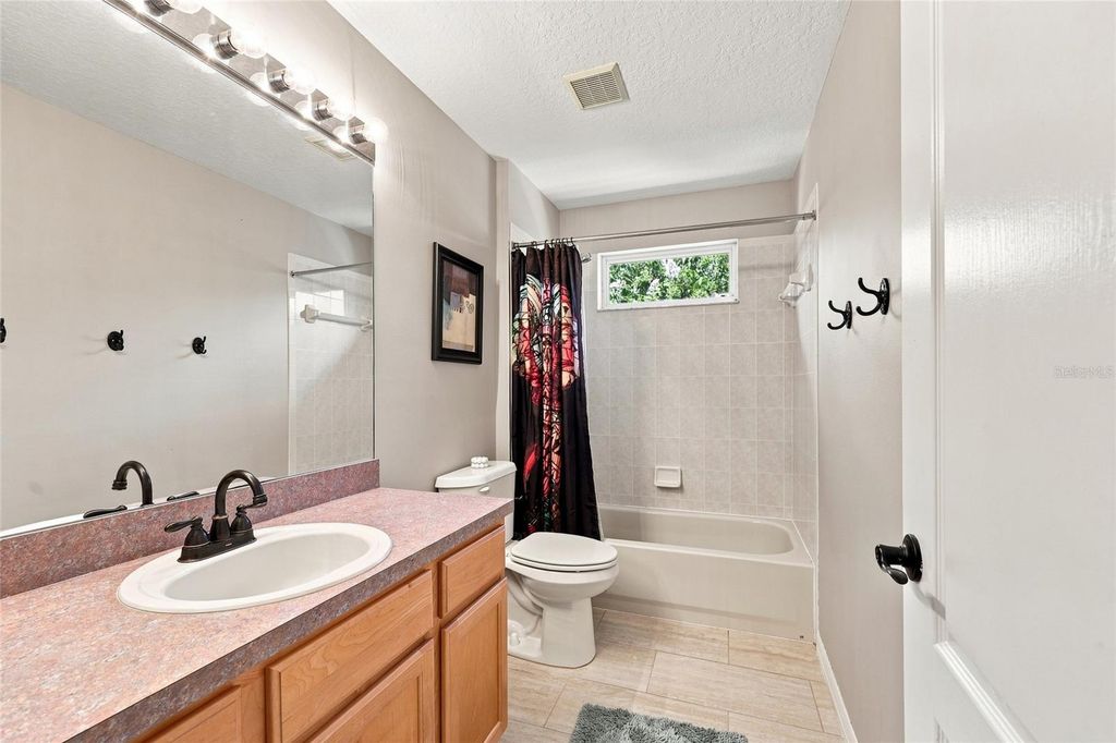 Image 63 of property listing at 8310 SUMMER GROVE ROAD, Tampa, FL 33647