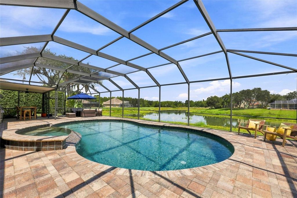 Image 68 of property listing at 8310 SUMMER GROVE ROAD, Tampa, FL 33647