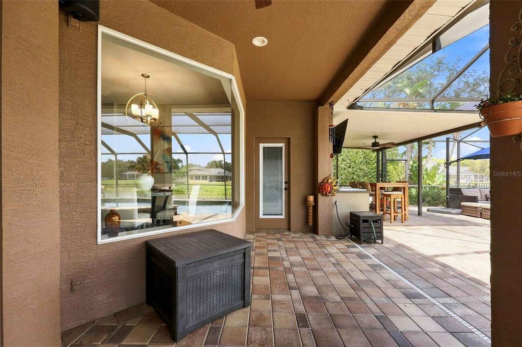 Image 75 of property listing at 8310 SUMMER GROVE ROAD, Tampa, FL 33647