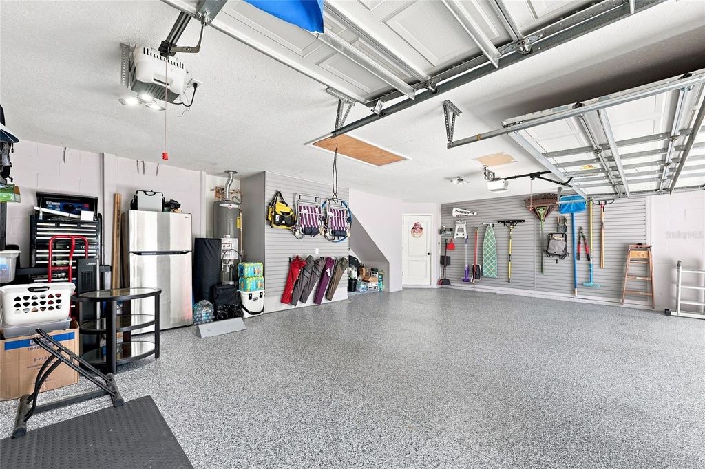 Image 82 of property listing at 8310 SUMMER GROVE ROAD, Tampa, FL 33647