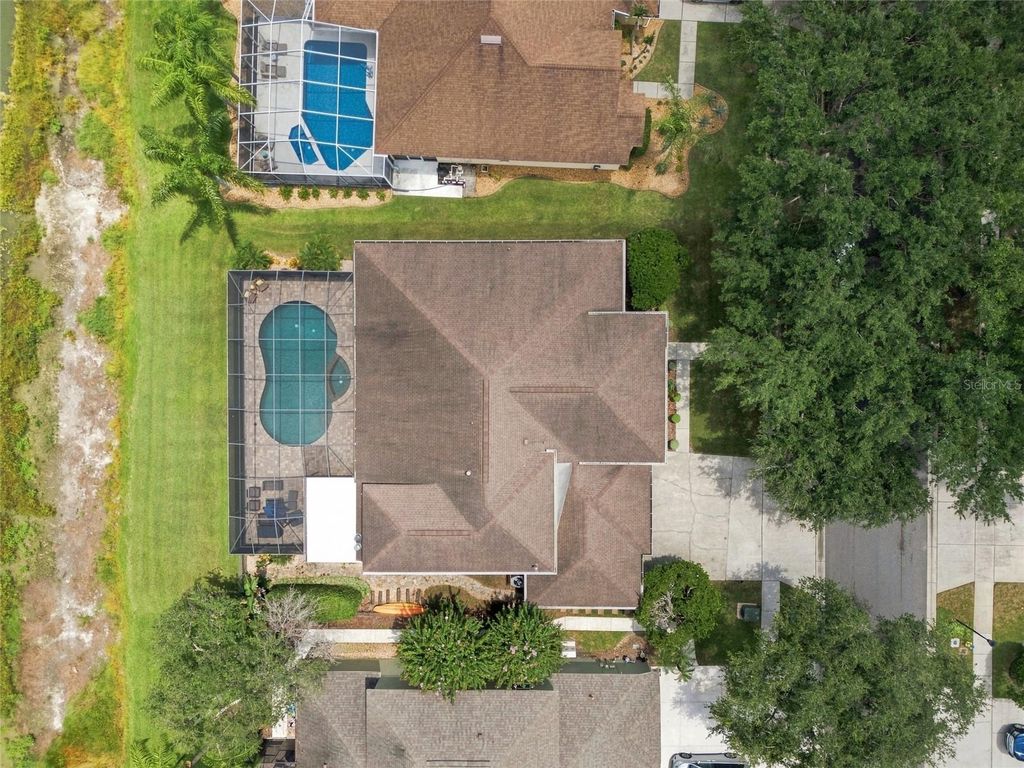 Image 88 of property listing at 8310 SUMMER GROVE ROAD, Tampa, FL 33647