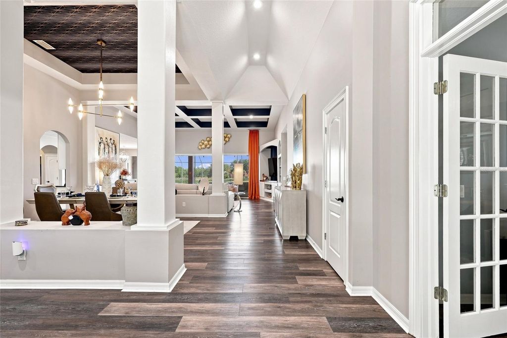 Image 10 of property listing at 8310 SUMMER GROVE ROAD, Tampa, FL 33647