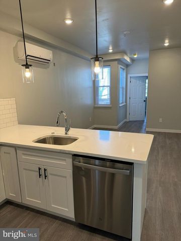 5813 CEDAR AVE, Philadelphia, PA 19143