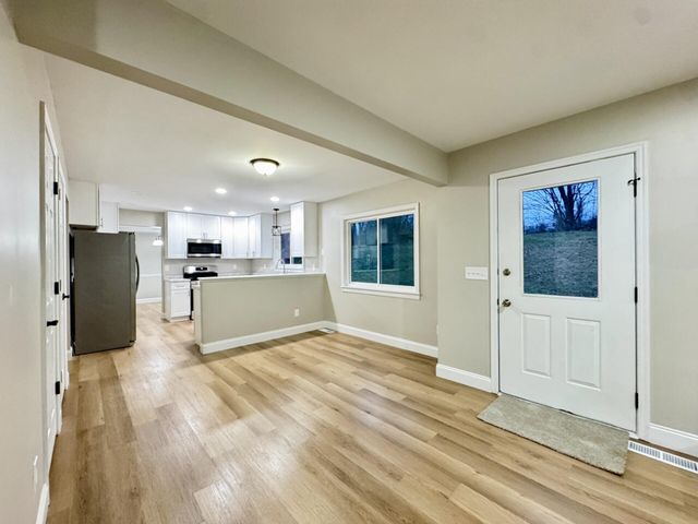 1568 Linden Court, Florence, KY 41042