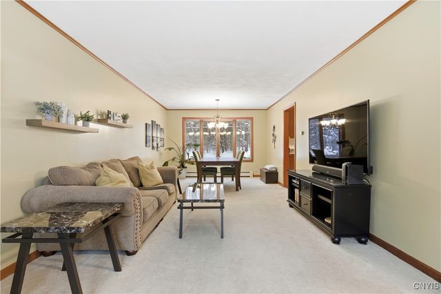 14 Parker Road, Constantia, NY 13044