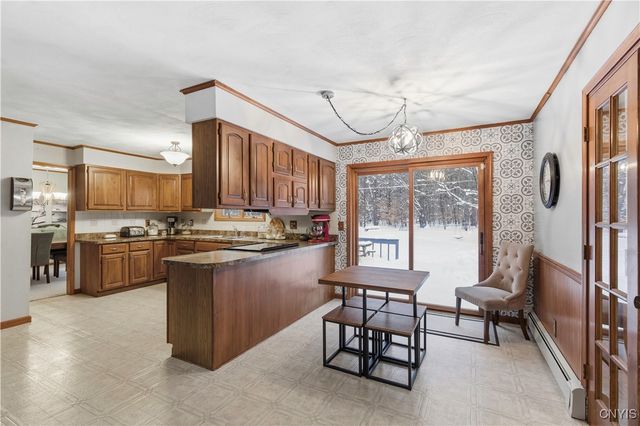 14 Parker Road, Constantia, NY 13044