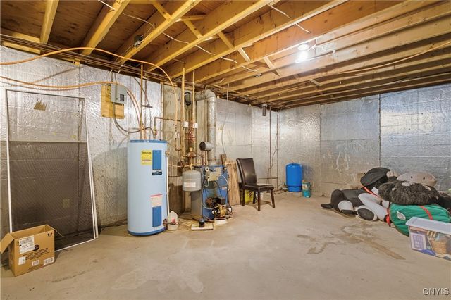 14 Parker Road, Constantia, NY 13044