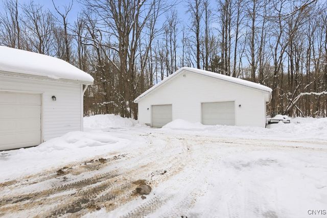 14 Parker Road, Constantia, NY 13044