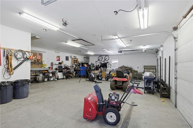 14 Parker Road, Constantia, NY 13044